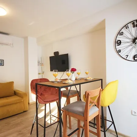 Lanterna Apartament *