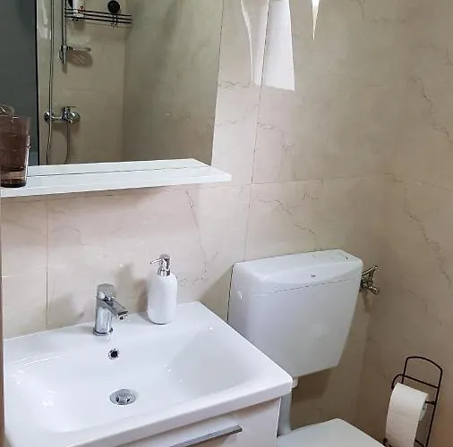 Lanterna Apartament *