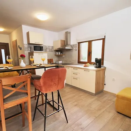 Lanterna Apartamento Viskovo